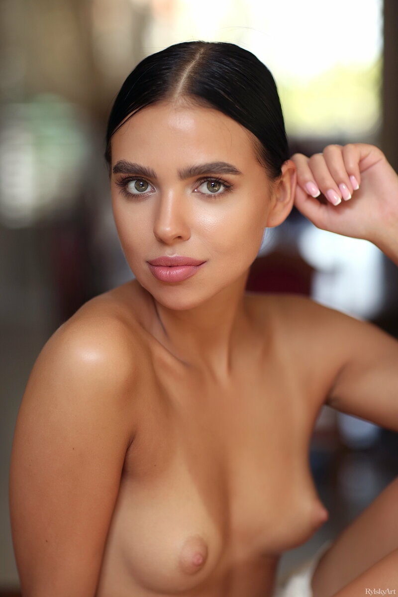 Жужа, 23 года, 5 размер груди